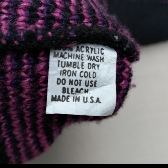 Vintage Black Aztec Sweater - Picture 7 of 7